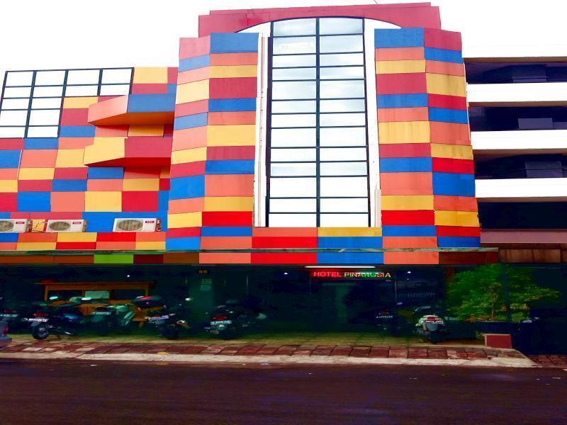 Hotel Pinangsia Jakarta Luaran gambar