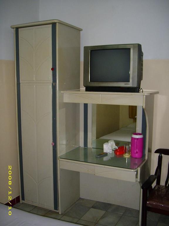 Hotel Pinangsia Jakarta Luaran gambar